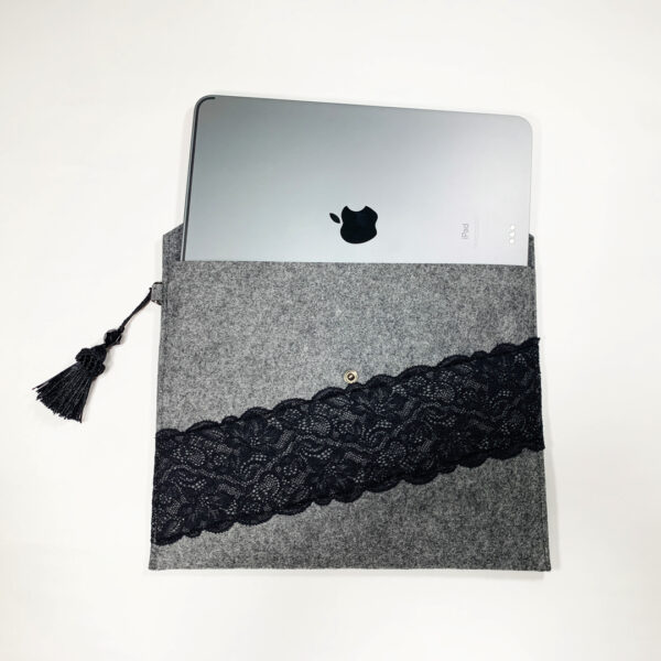 iPadケース-グレー×白レース横型開き